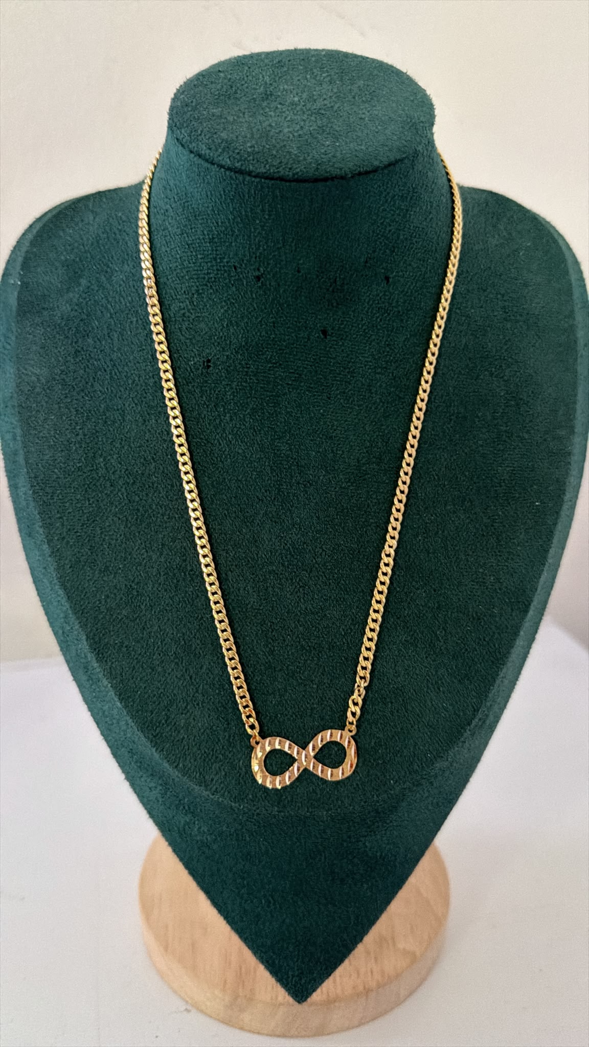 Cuban Infinity 18 Inches