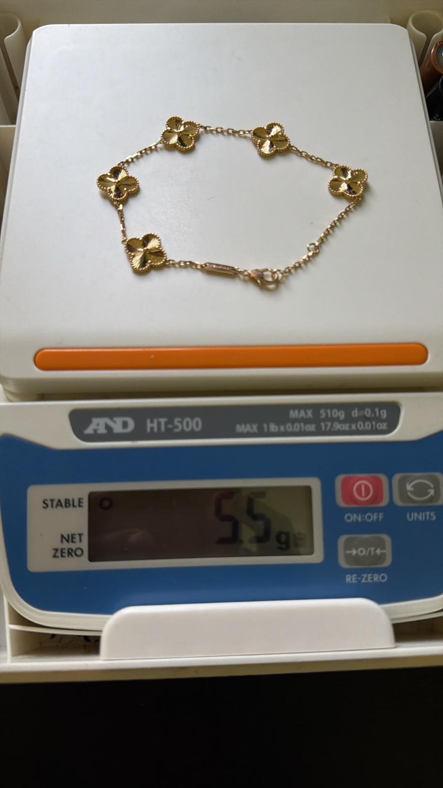 Five-Motif VCA gold BRACELETS